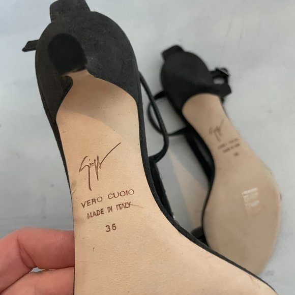 Giuseppe Zanotti Crystal Embellished T-Strap Sandals Adjustable Ankle Strap - Picture 9 of 9